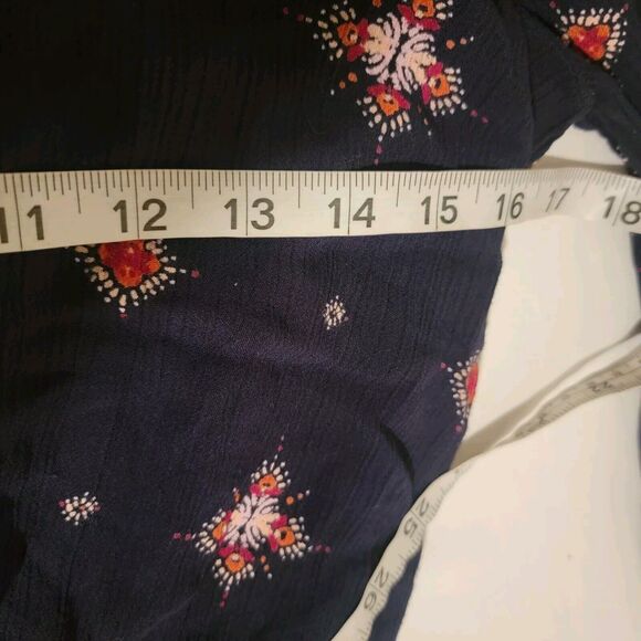 Mudd Long Sleeve Romper Size Medium M Aztec Gauze‎ Keyhole V Neck - Picture 6 of 6